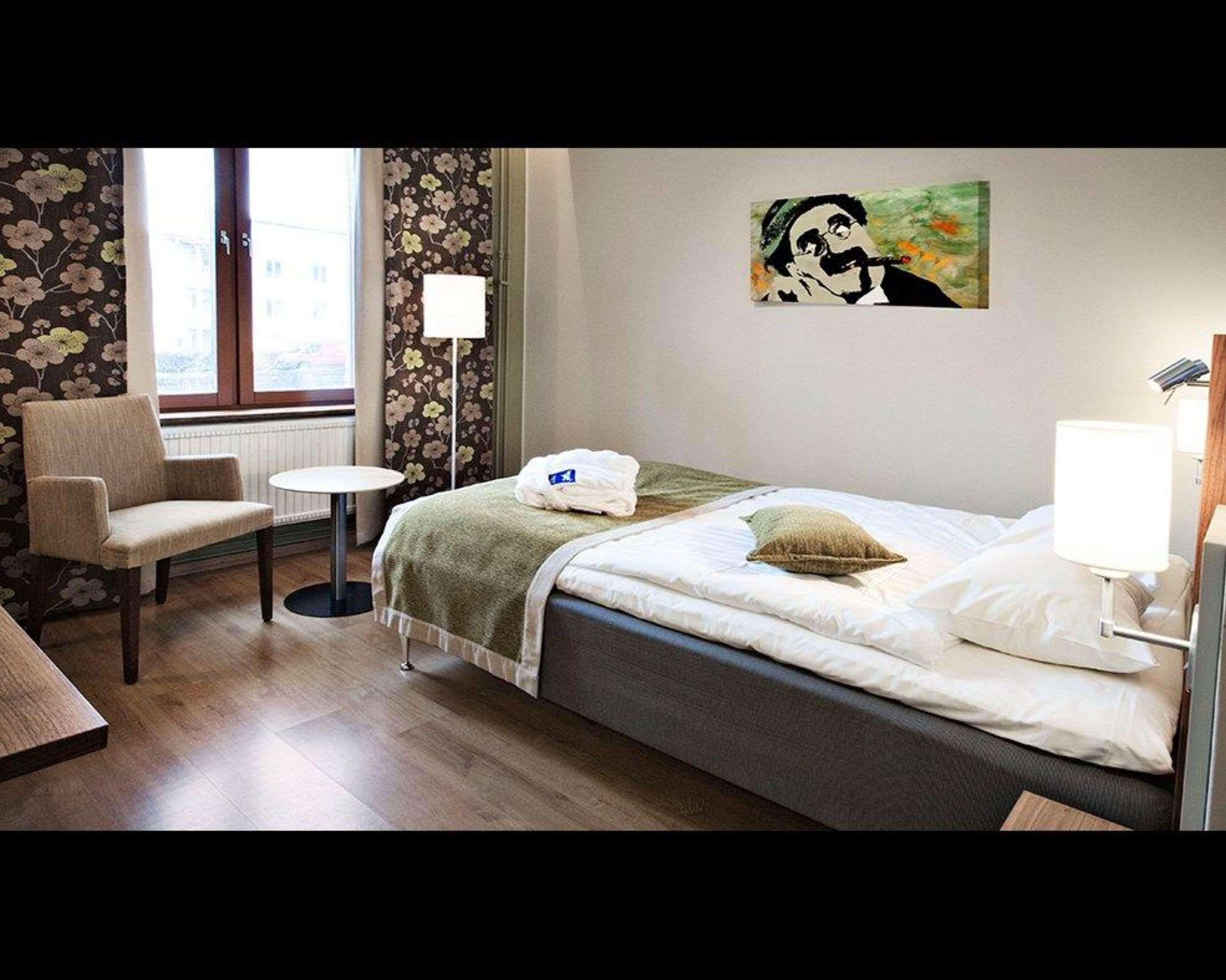 Home Hotel Kung Oscar Трольхеттан Экстерьер фото