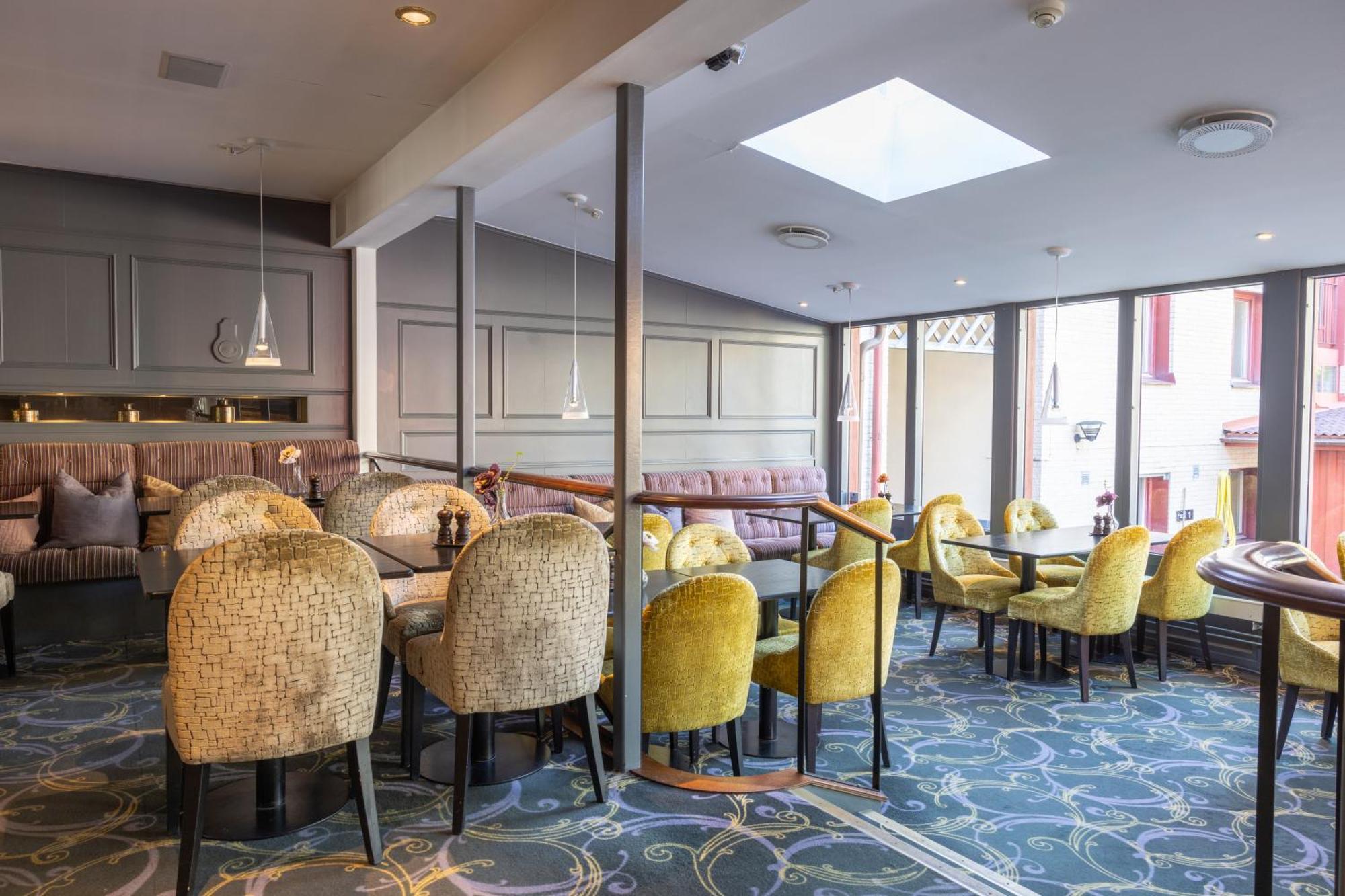 Home Hotel Kung Oscar Трольхеттан Экстерьер фото